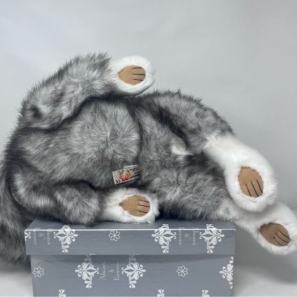 Folkmanis 15” Plush Gray Timber Wolf Hand Puppet - Picture 9 of 14